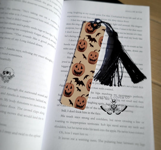 PUMPKIN BATS BOOKMARK