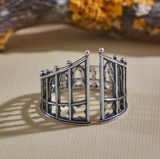 GOTHIC GATE ADJUSTABLE RING