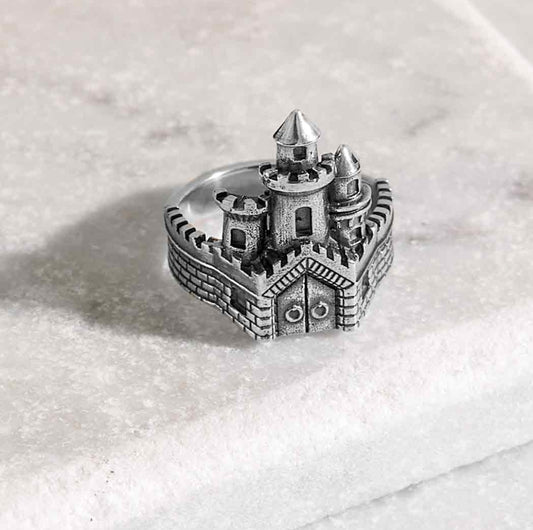 CASTLE RING